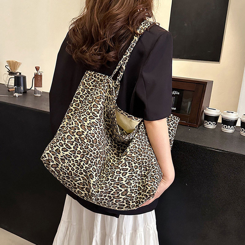 Leopard print bag