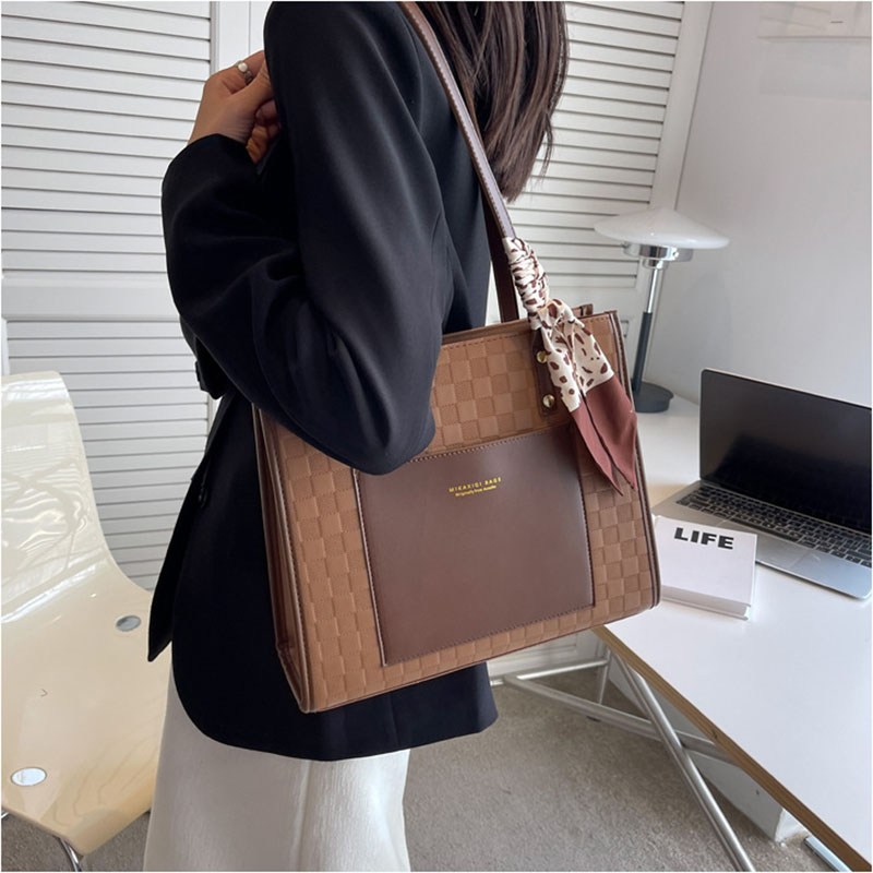 Tote bag women's large capacity commuter bag texture shoulder bag